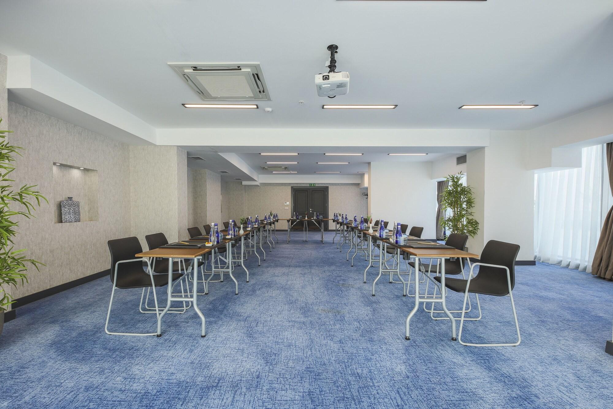 Noax Hotel 梅尔辛 外观 照片